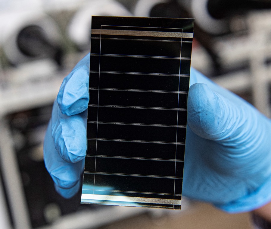 Flexible commercial perovskite photovoltaic cell module with cesium cation doping